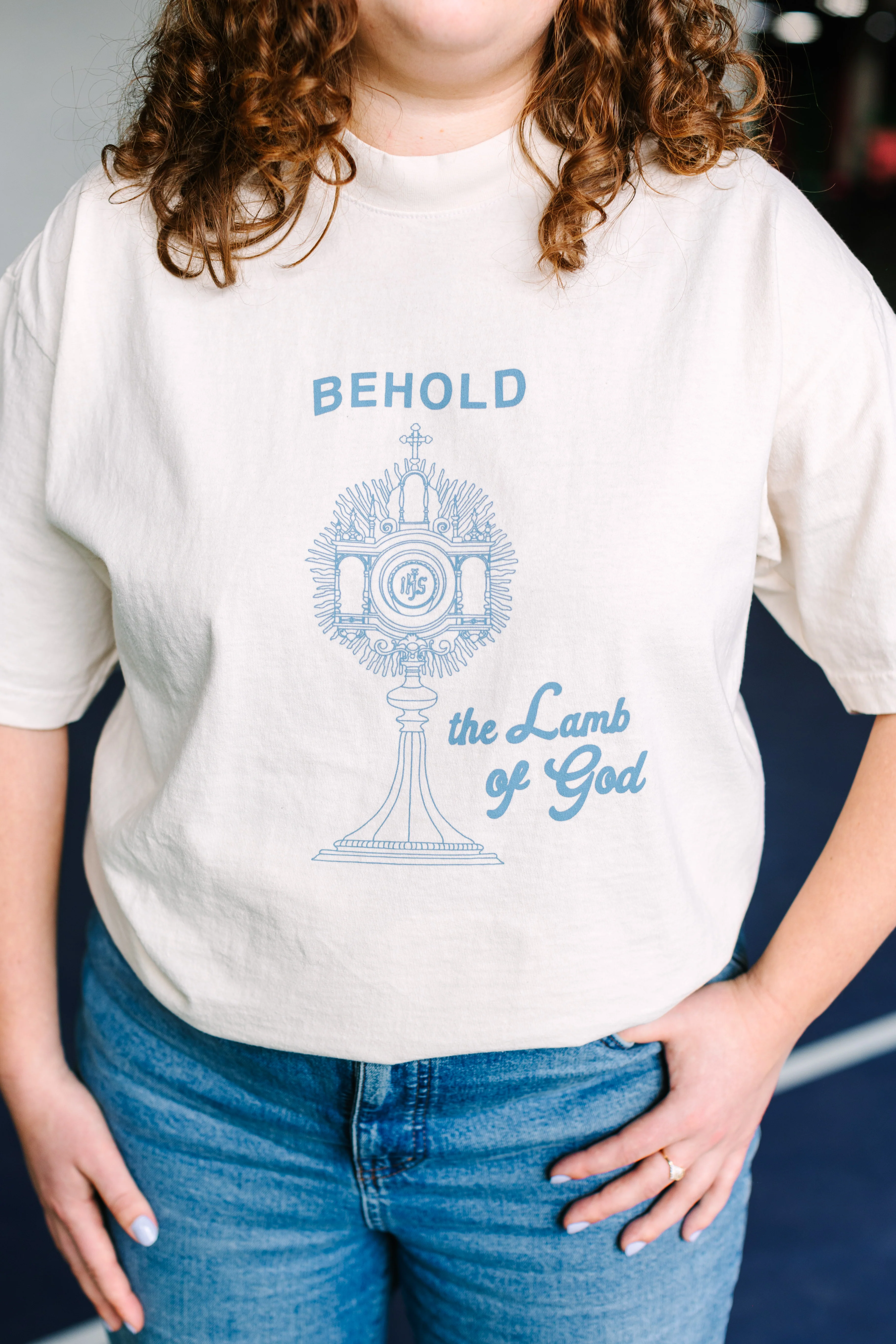 "Behold the Lamb of God" / Heavy-Weight T-Shirt - Image 2