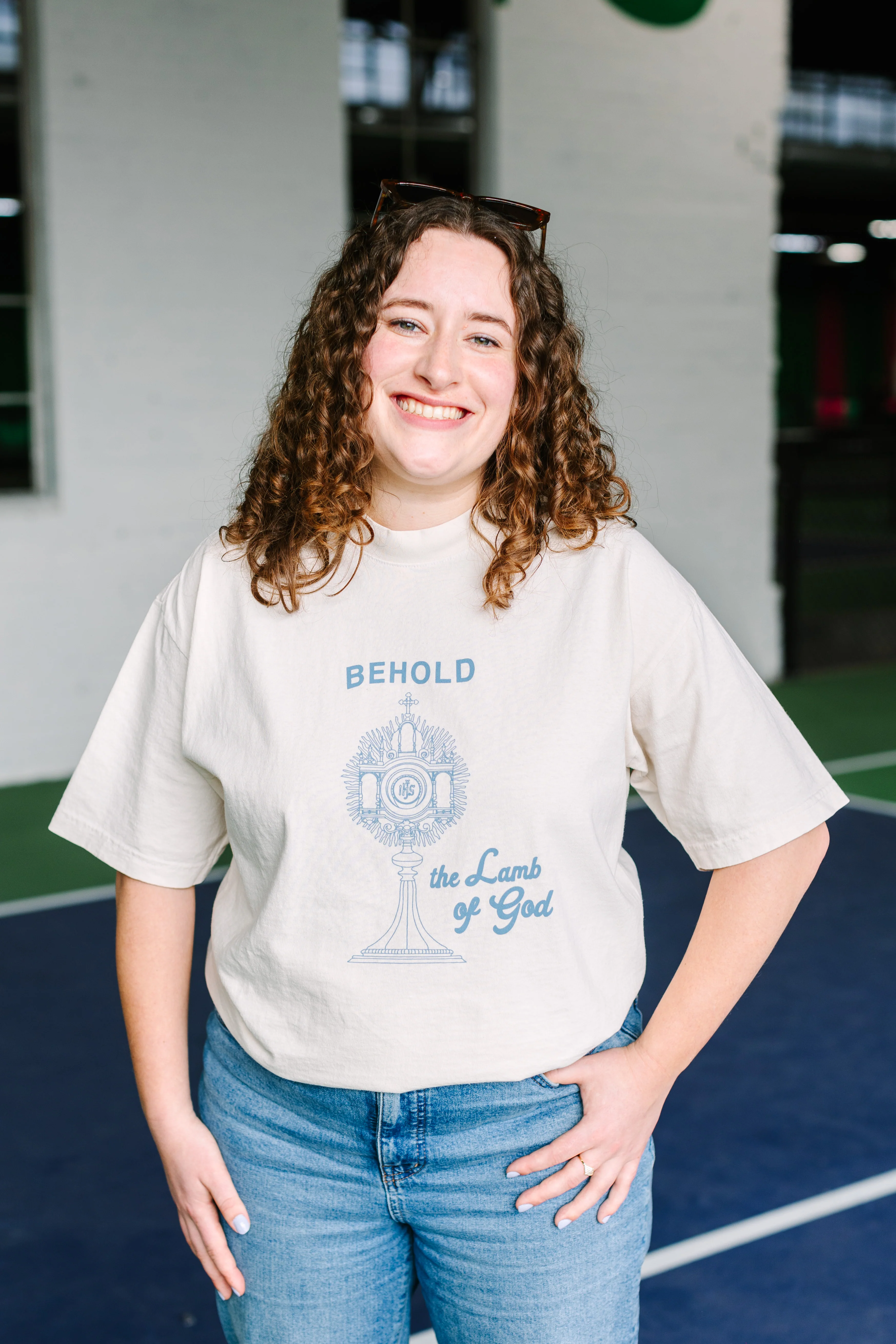 "Behold the Lamb of God" / Heavy-Weight T-Shirt - Image 4