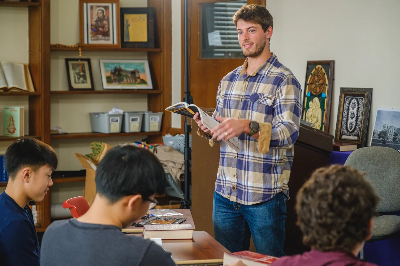Chosen: Your Journey to Confirmation, Leader's Guide (Spanish) - Image 7