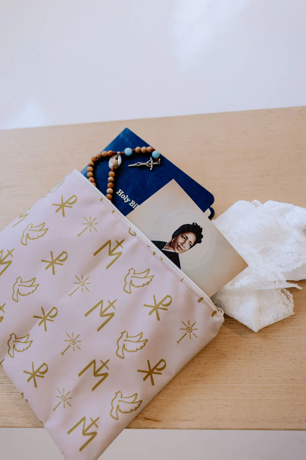 Mass Essentials Pouch - Image 6